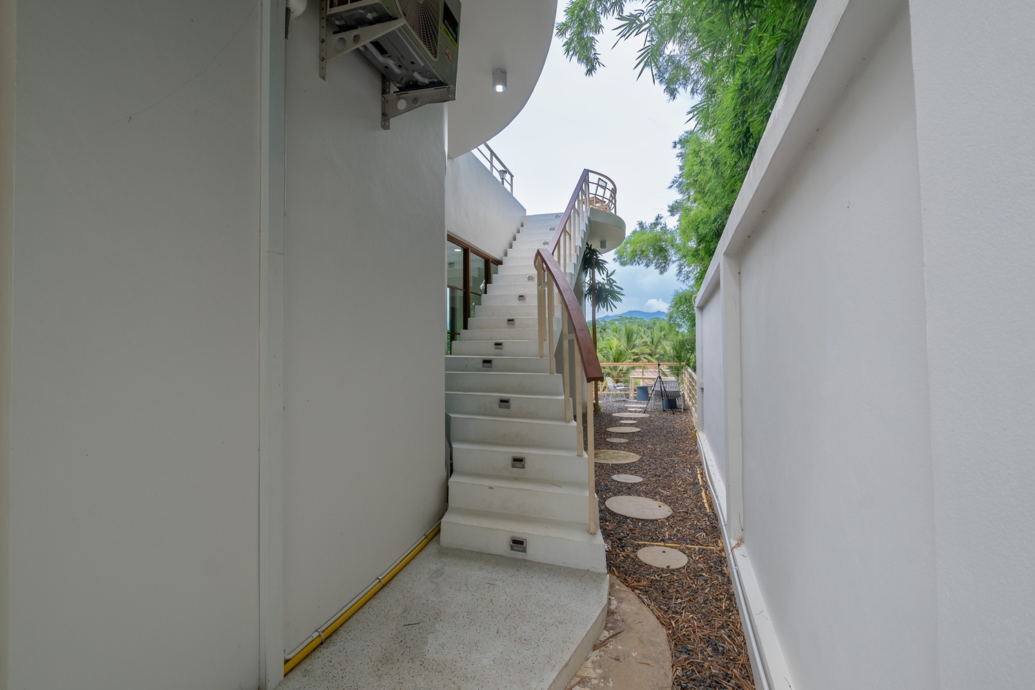Gallery image 61